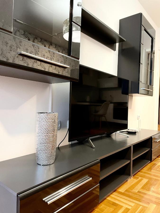 Apartman City Center 3-Setaliste 普里耶多尔 外观 照片
